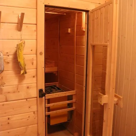 Mit Sauna *