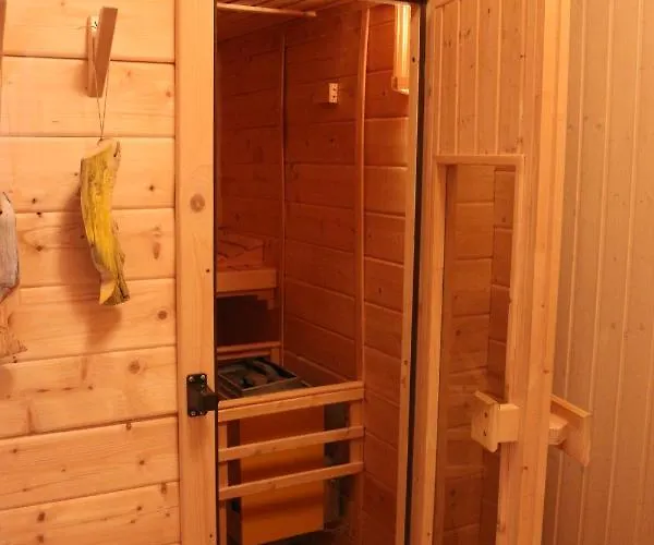 Mit Sauna *